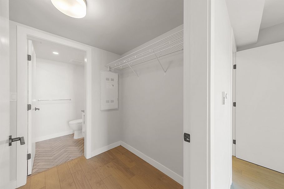 202 2508 Fraser Street Vancouver, BC - 14