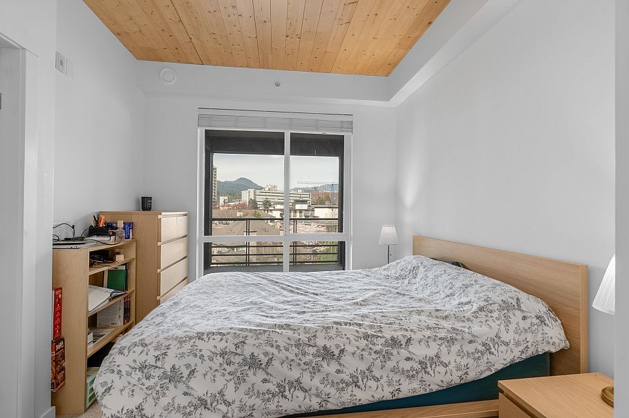 611 108 E 8th Street North Vancouver, BC - 11