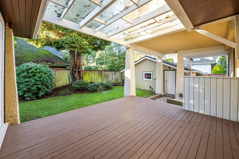1516 Balfour Avenue Vancouver, BC - 5