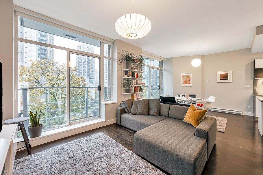 305 535 Smithe Street Vancouver, BC - 2