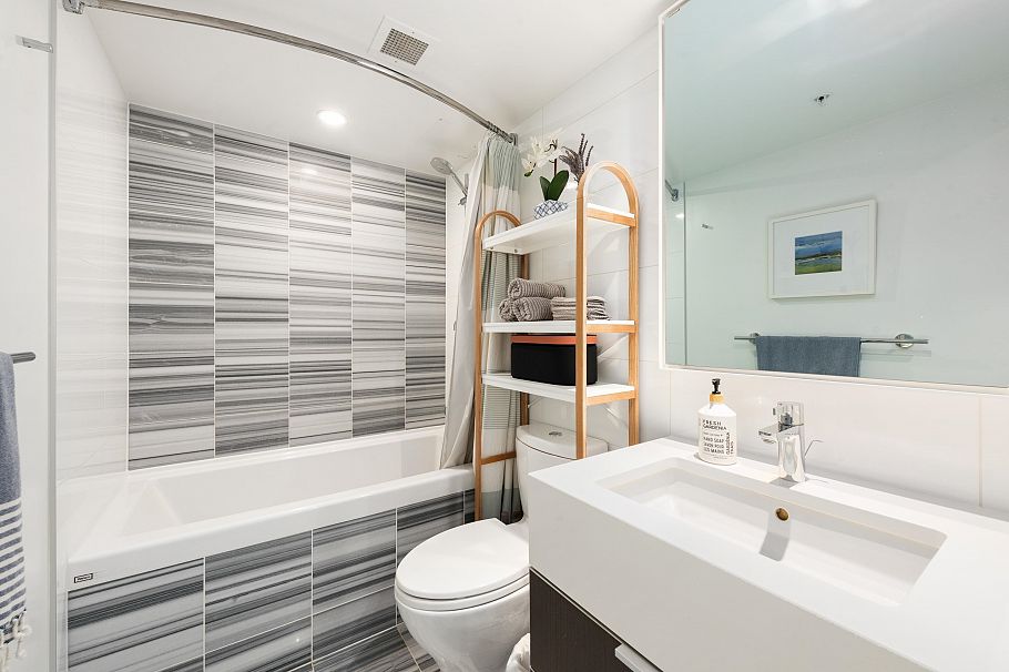 303 110 Switchmen Street Vancouver, BC - 19