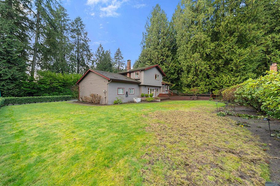 1200 Hilary Place North Vancouver, BC - 26