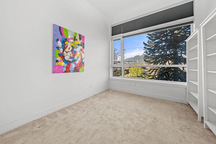 361 E 15th Street North Vancouver, BC - 19