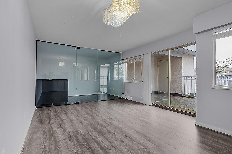 303 458 E 44th Avenue Vancouver, BC - 18