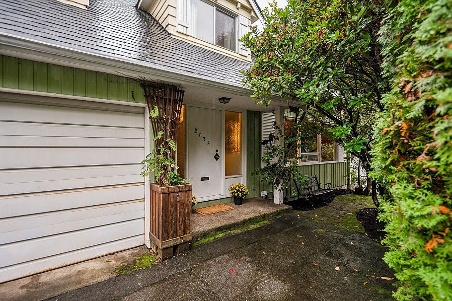 2174 Hoskins Road North Vancouver, BC - 38