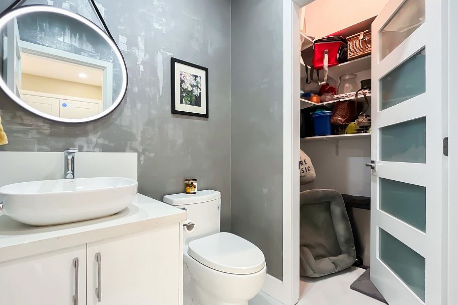 15C 1500 Alberni Street Vancouver, BC - 32