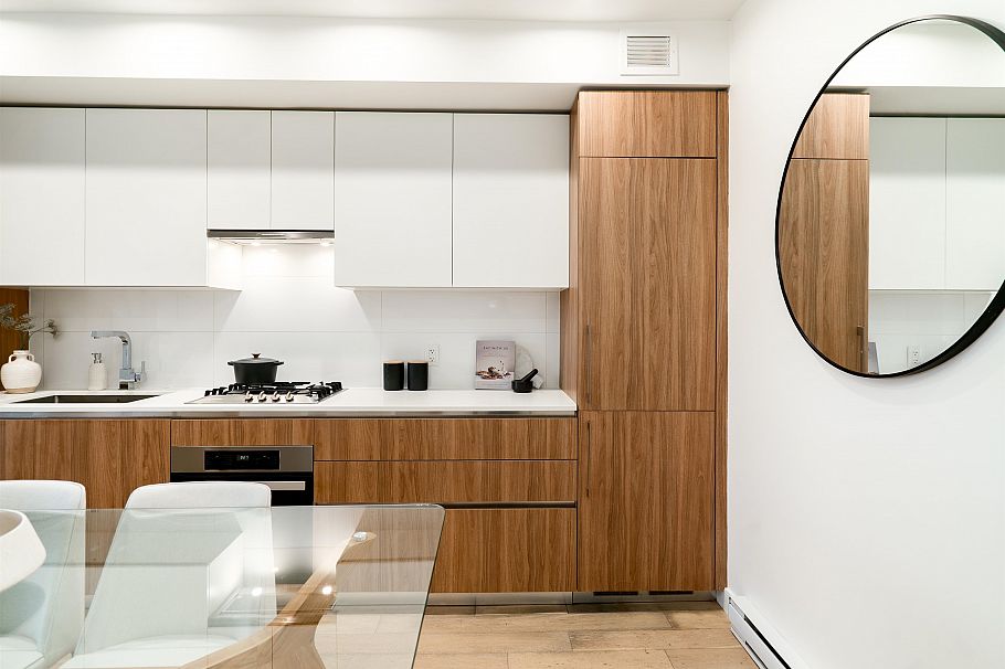 310 209 E 20th Avenue Vancouver, BC - 7