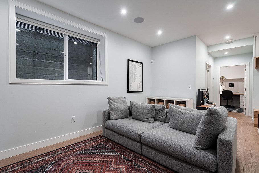 3337 W 40th Avenue Vancouver, BC - 24