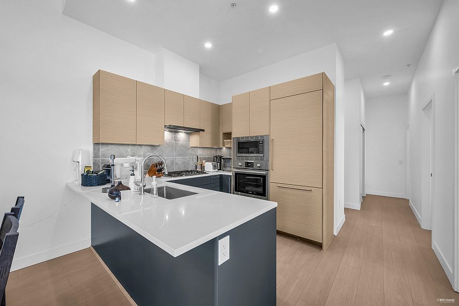 602 8888 Osler Street Vancouver, BC - 4