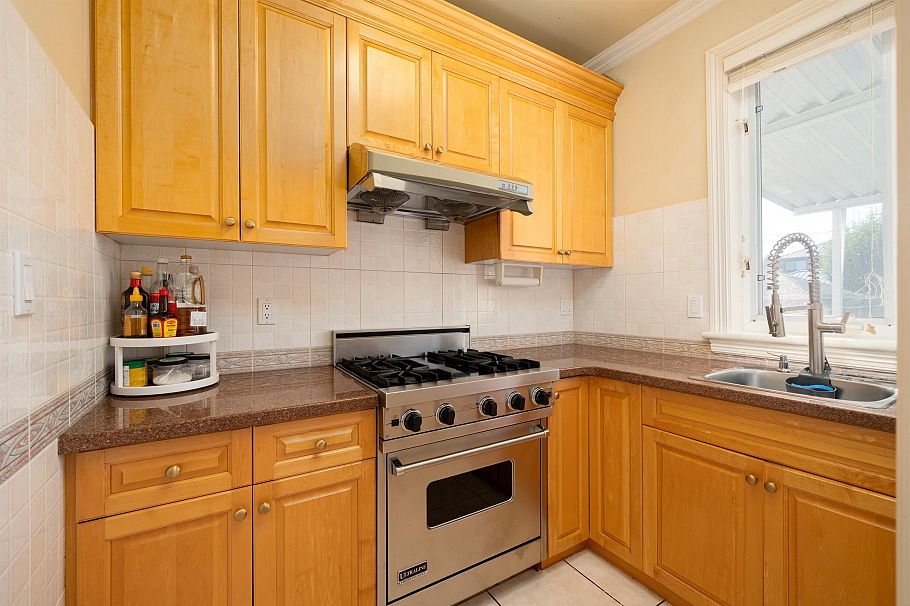 6669 Heather Street Vancouver, BC - 17