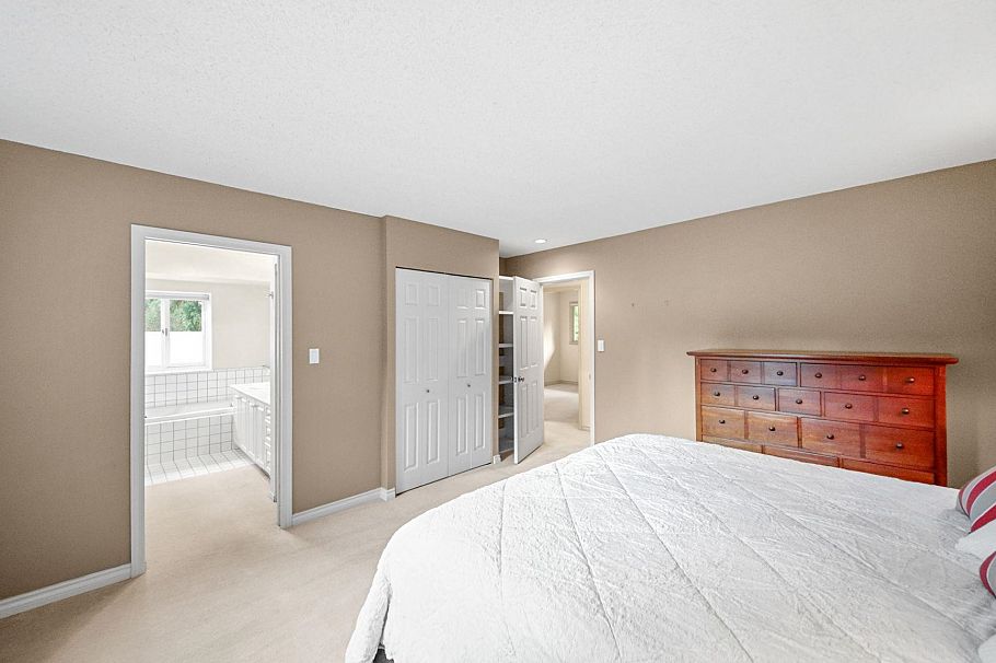 1200 Hilary Place North Vancouver, BC - 15