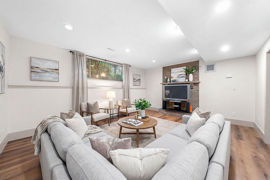 1200 Hilary Place North Vancouver, BC - 21