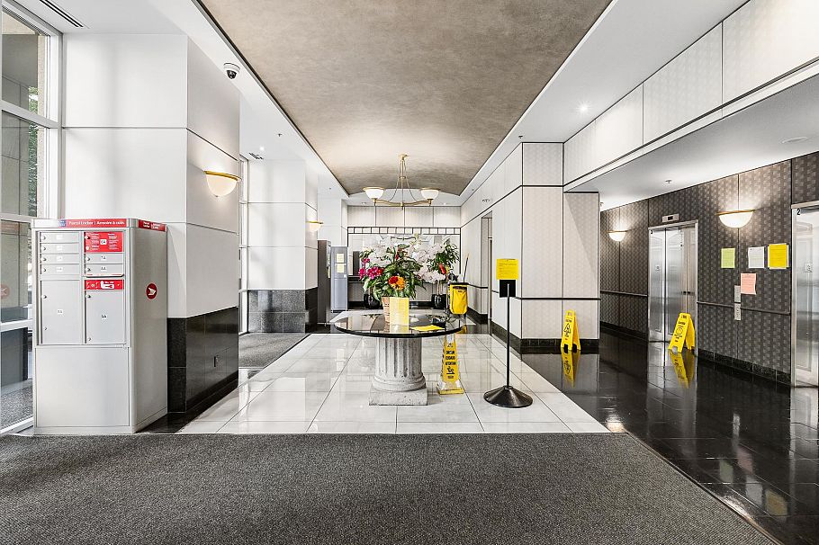 805 438 Seymour Street Vancouver, BC - 4