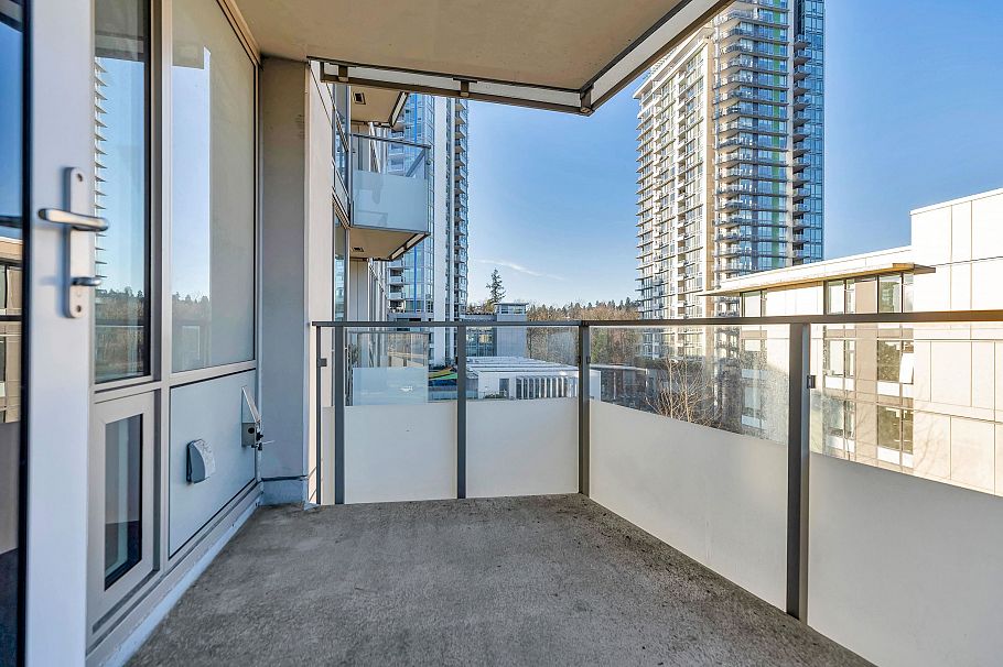 601 1550 Fern Street North Vancouver, BC - 19