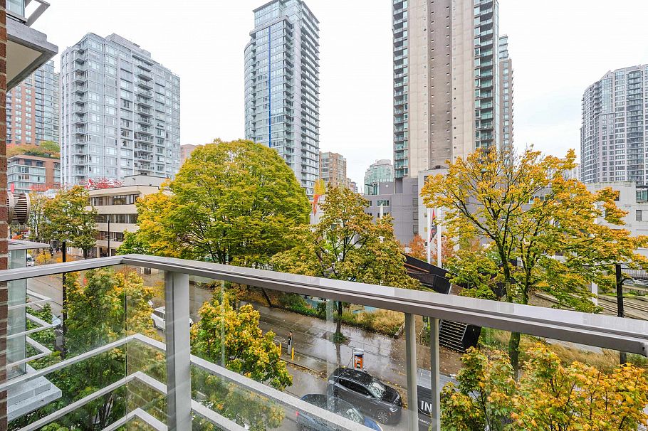 305 535 Smithe Street Vancouver, BC - 25