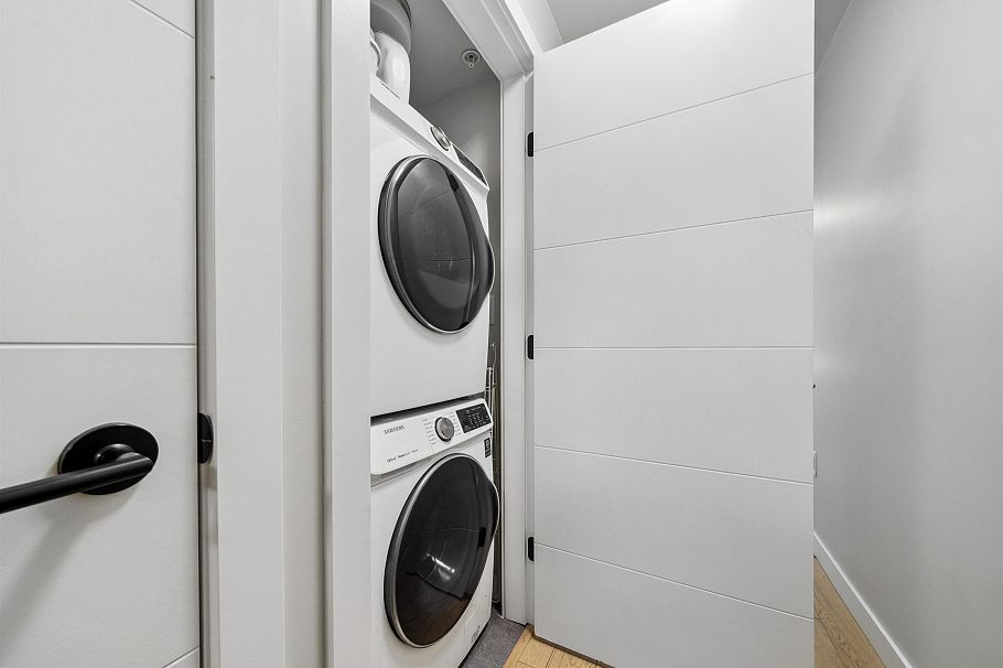 202 2508 Fraser Street Vancouver, BC - 17