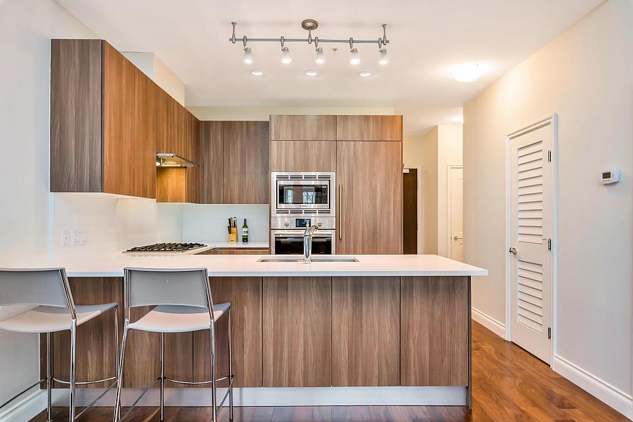 103 185 Victory Ship Way North Vancouver, BC - 8