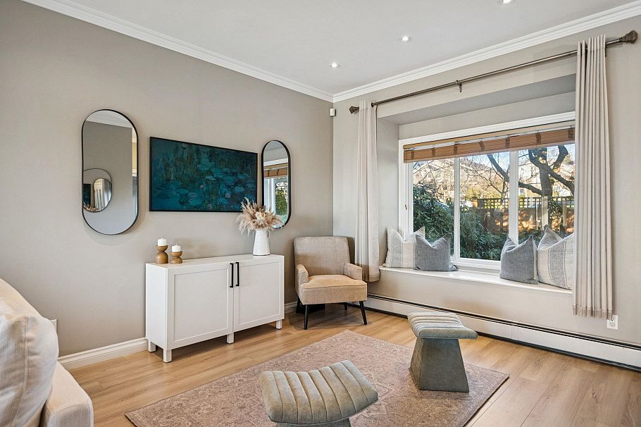 333 E Keith Road North Vancouver, BC - 5