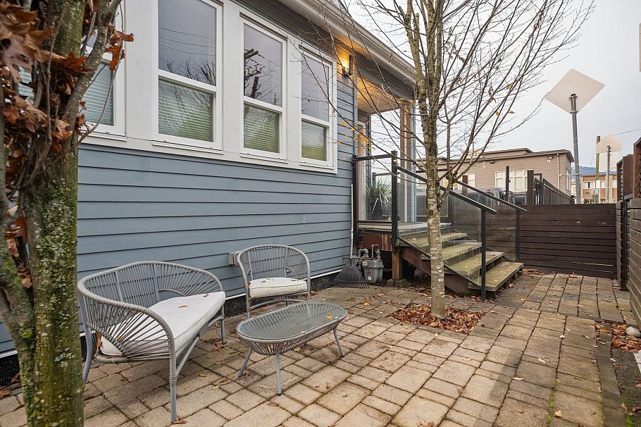 933 Mclean Drive Vancouver, BC - 19