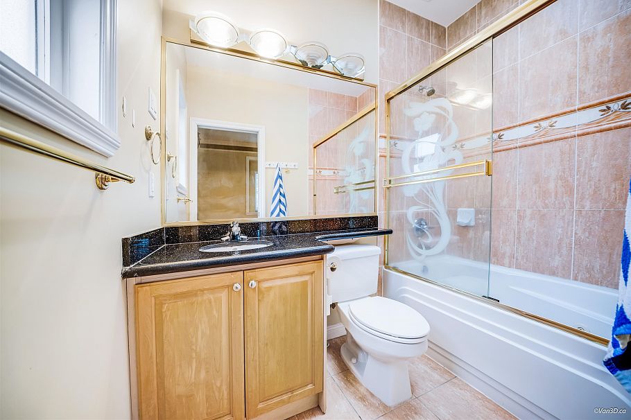 742 E 51st Avenue Vancouver, BC - 27