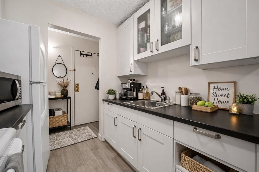 229 2033 Triumph Street Vancouver, BC - 6