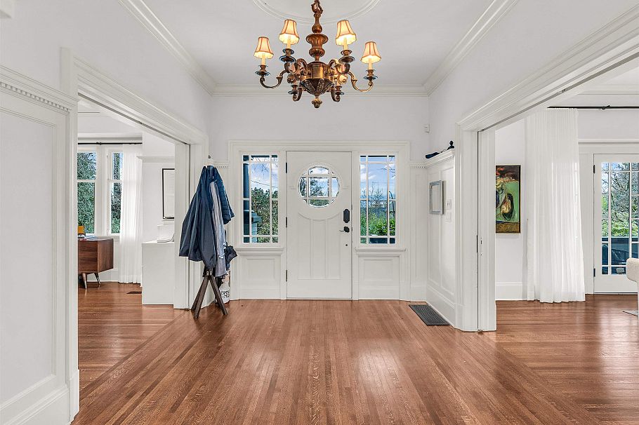 1712 Cedar Crescent Vancouver, BC - 2