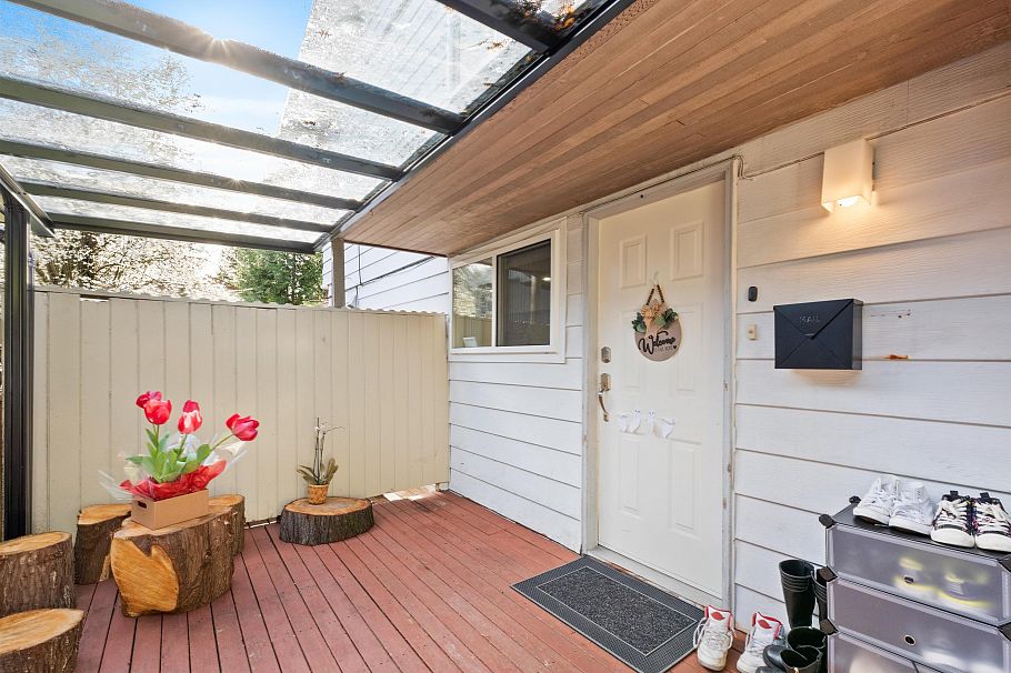 2333 Kirkstone Road North Vancouver, BC - 39