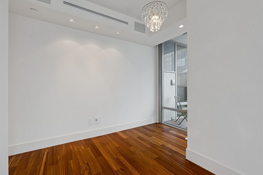 2702 667 Howe Street Vancouver, BC - 23