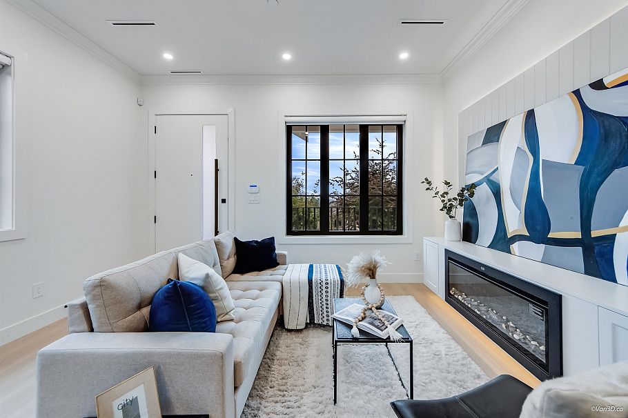 1347 E 64th Avenue Vancouver, BC - 2