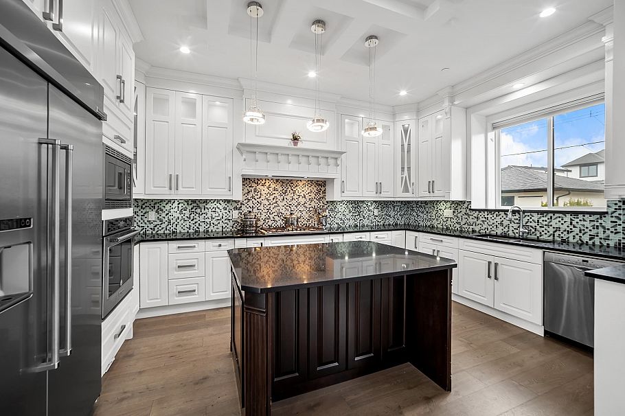 8068 Haig Street Vancouver, BC - 8