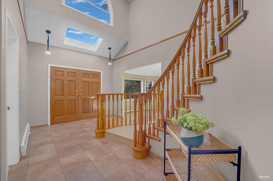 2445 W 19th Avenue Vancouver, BC - 6