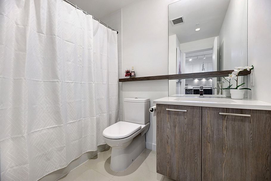 306 625 E 3rd Street North Vancouver, BC - 17