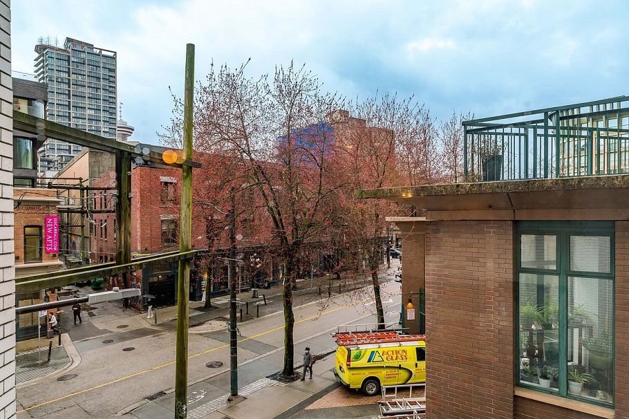 304 370 Carrall Street Vancouver, BC - 11