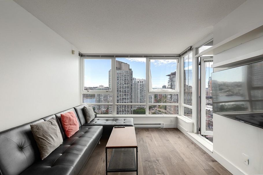 2710 928 Beatty Street Vancouver, BC - 3