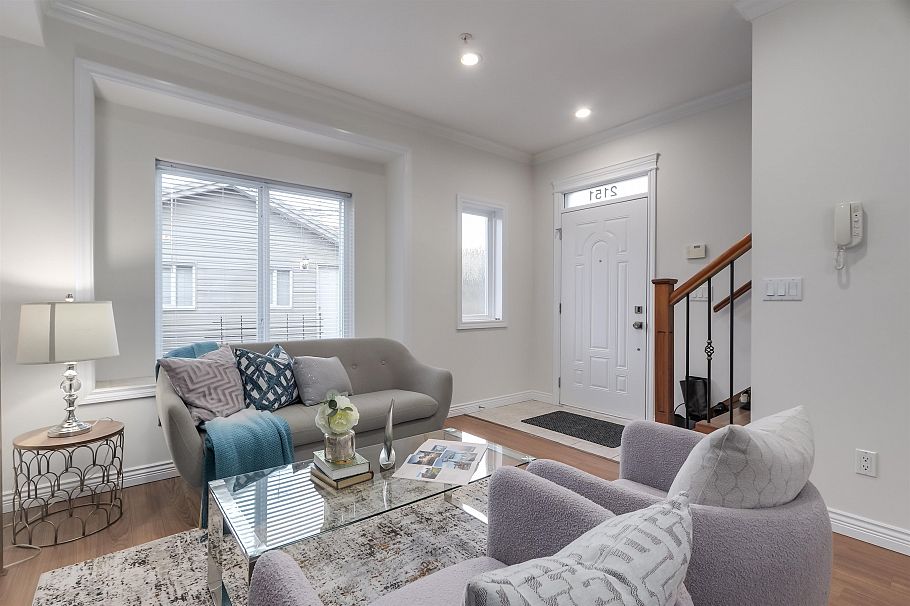 2151 Triumph Street Vancouver, BC - 5