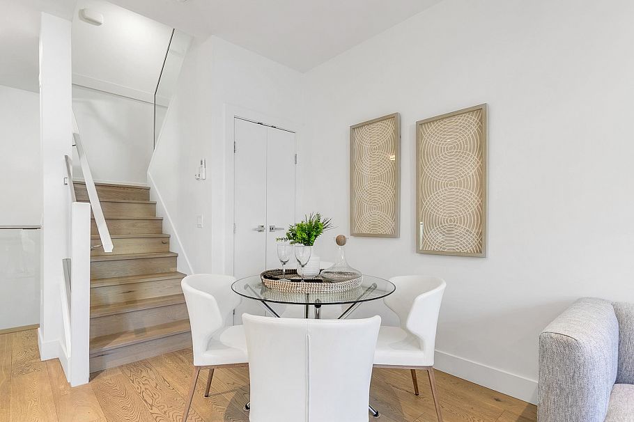 2431 W Broadway Vancouver, BC - 14