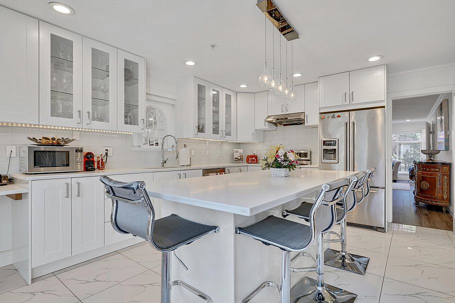 4218 W 10th Avenue Vancouver, BC - 10