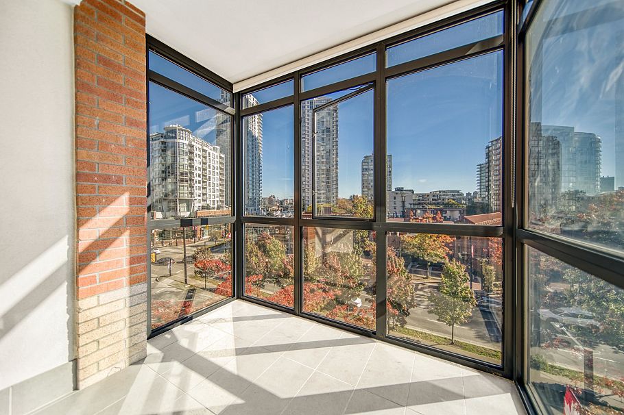 405 212 Davie Street Vancouver, BC - 6
