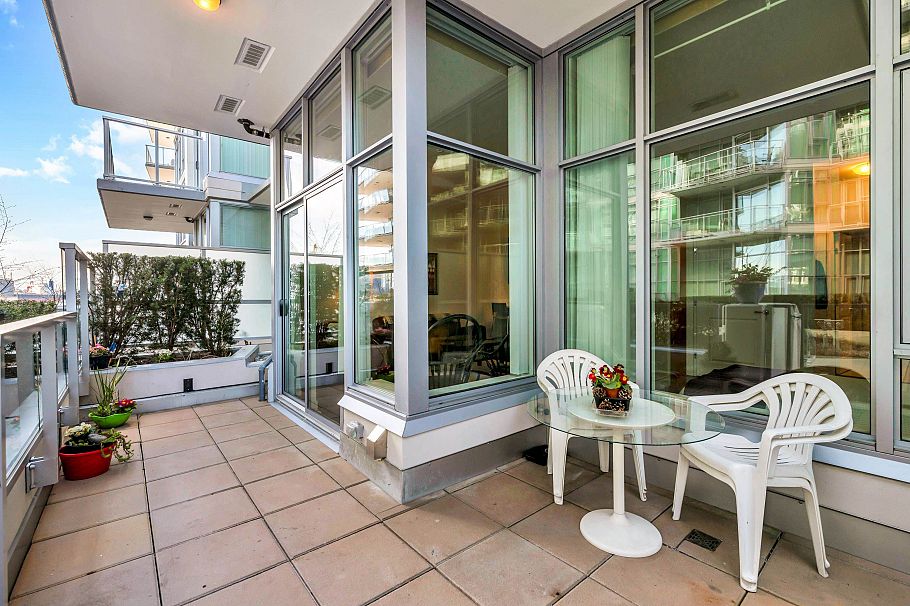 103 185 Victory Ship Way North Vancouver, BC - 18