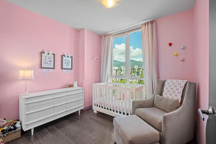 2001 188 E Esplanade North Vancouver, BC - 19