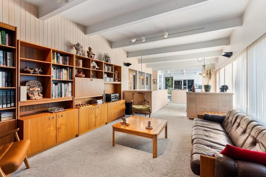 1588 Merlynn Crescent North Vancouver, BC - 23