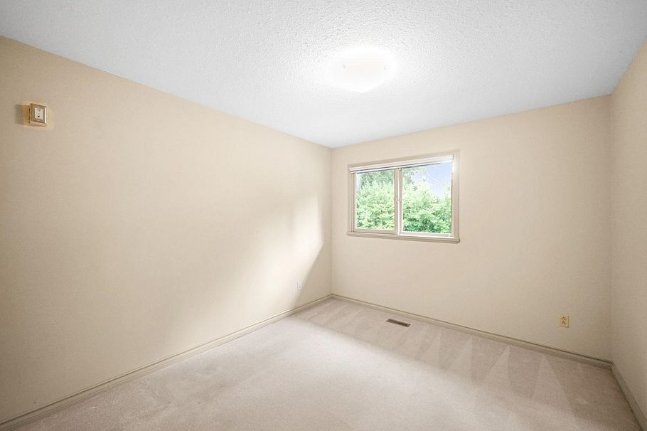 1200 Hilary Place North Vancouver, BC - 18