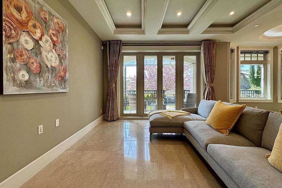 7165 Maple Street Vancouver, BC - 15