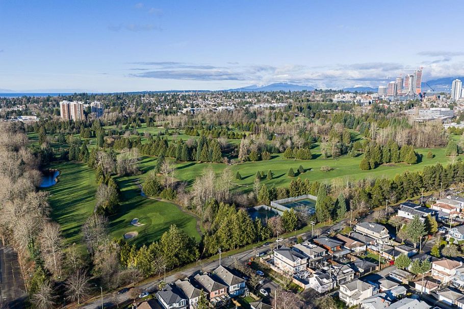 557 E 58th Avenue Vancouver, BC - 16