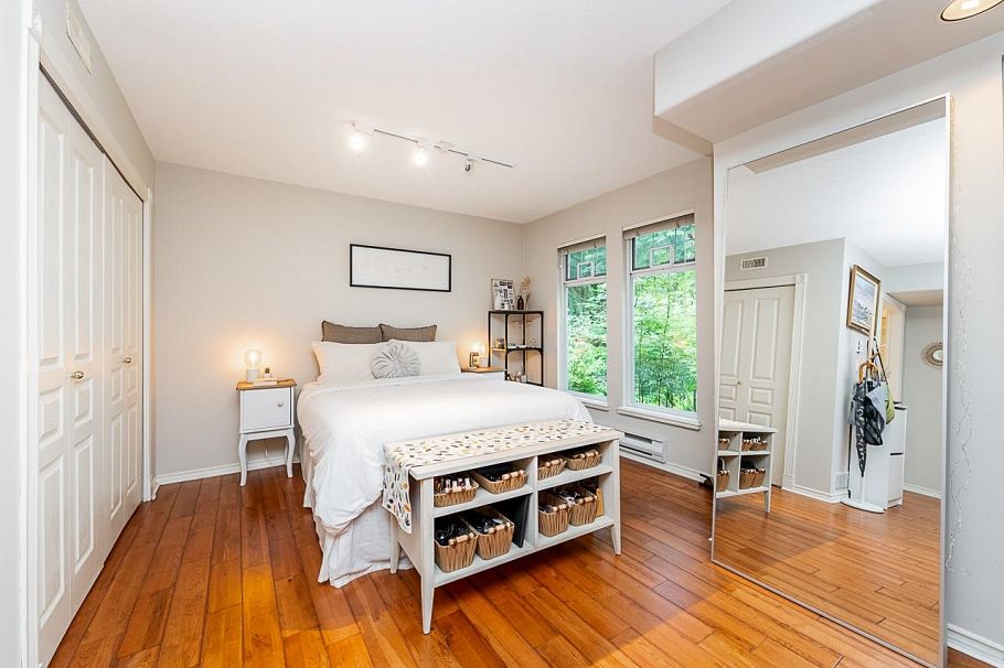 1174 Strathaven Drive North Vancouver, BC - 22