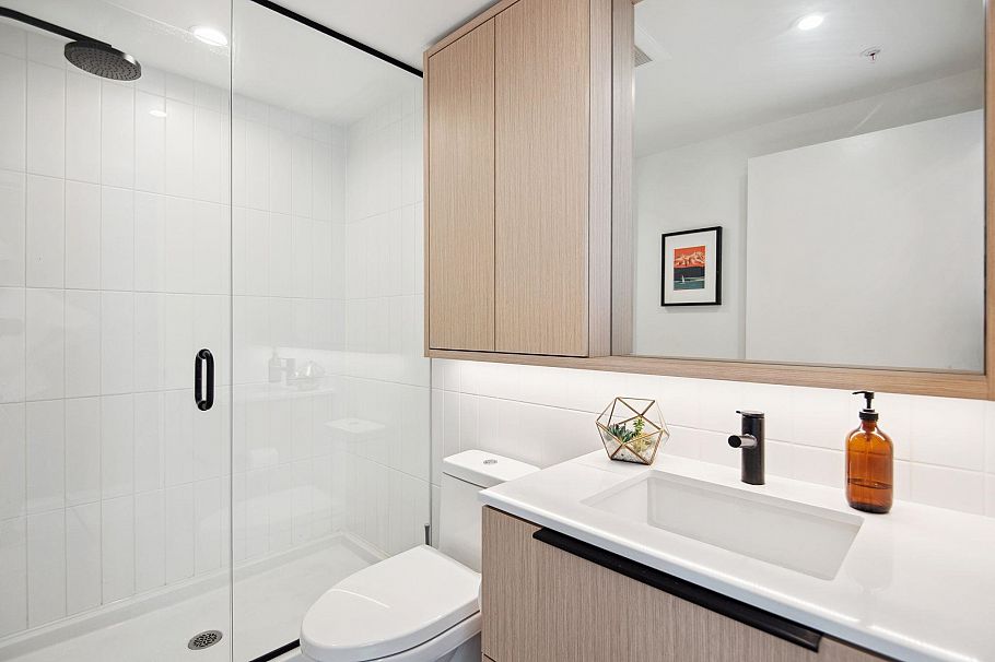 321 2520 Guelph Street Vancouver, BC - 16