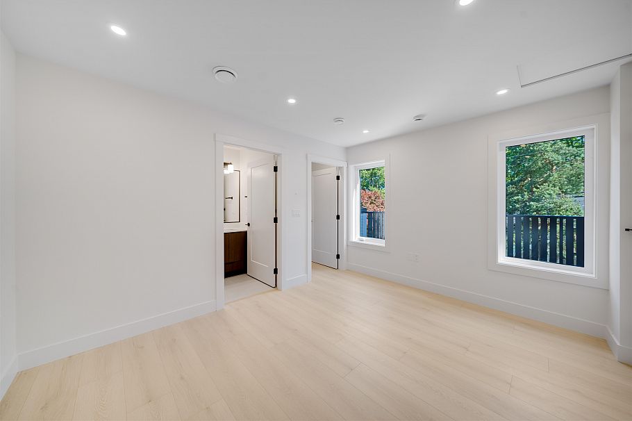 1 6730 Heather Street Vancouver, BC - 28