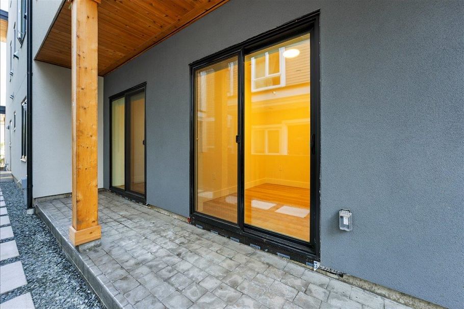 4854 Slocan Street Vancouver, BC - 37