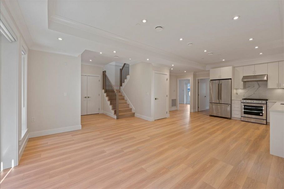 4852 Slocan Street Vancouver, BC - 17