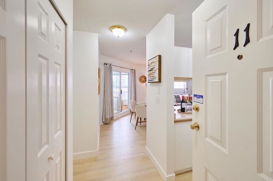 11 1328 W 73rd Avenue Vancouver, BC - 2